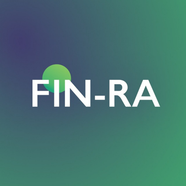 Школа FIN-RA ищет графического дизайнера
