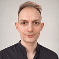Александр Жу... — дизайнер