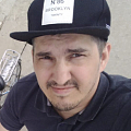Антон По... — дизайнер